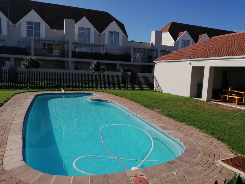 To Let 2 Bedroom Property for Rent in Whispering Pines Western Cape